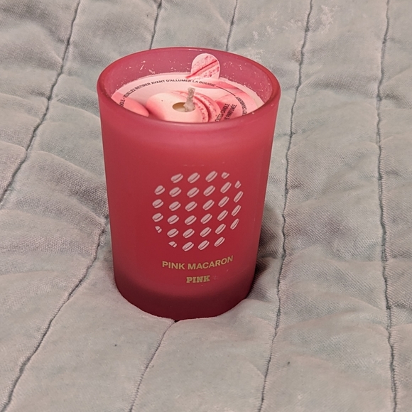 PINK Victoria's Secret Other - PINK VS Pink Macaron single wick candle